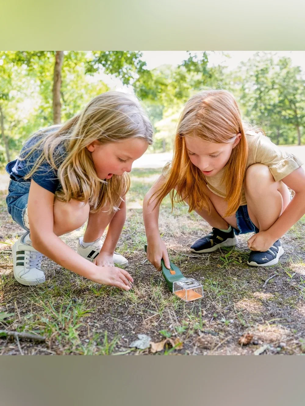 Carson BugView 5X Magnifying Glass Quick-Release Bug Catcher